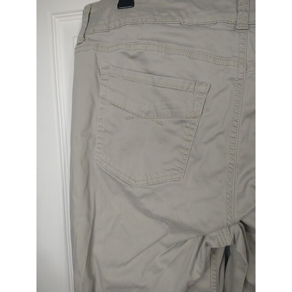 Lee Riders Woman 18P Brown Khaki Mid Rise 5 Pocket Pants Straight Leg - Picture 10 of 12